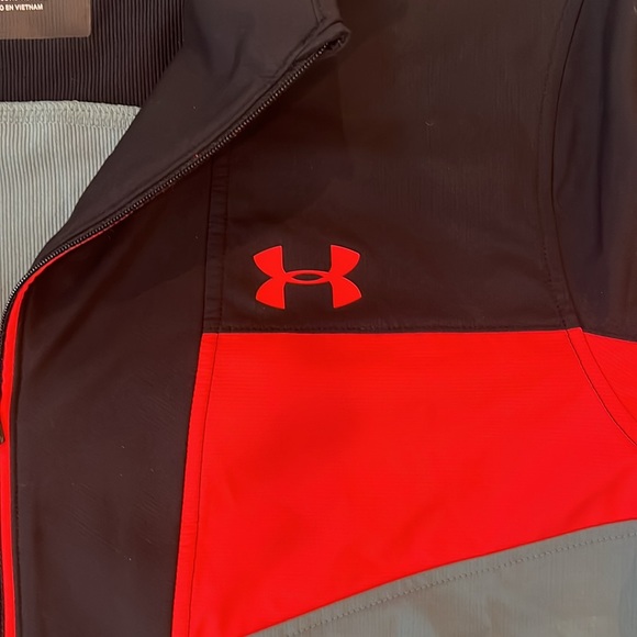 Under Armour rain jacket. Large. Grey and black with accent color - Picture 3 of 4
